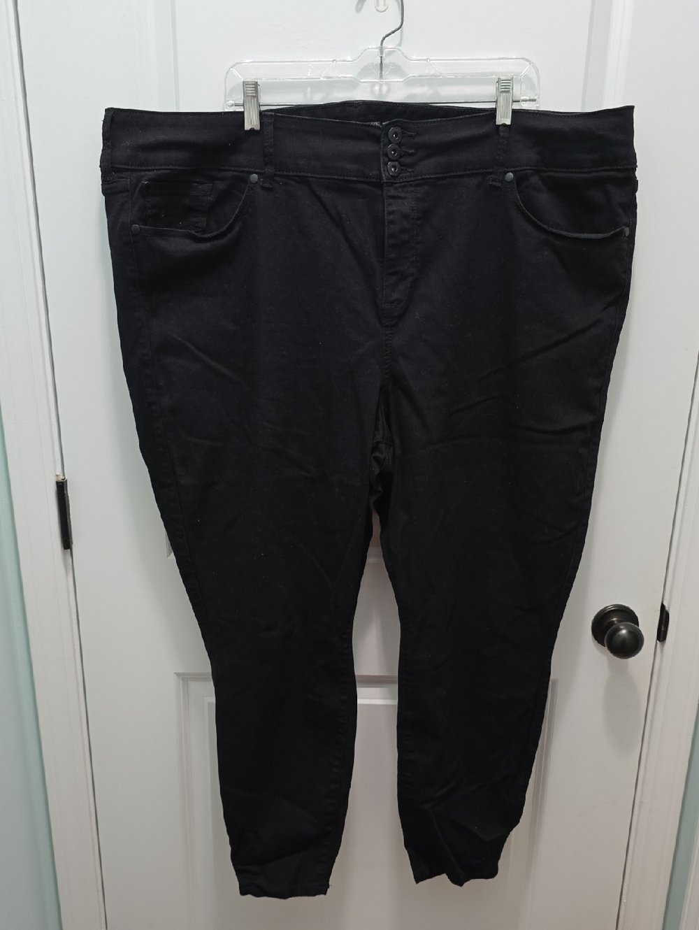 Torrid Black High-Rise Skinny Jeans Size 28R